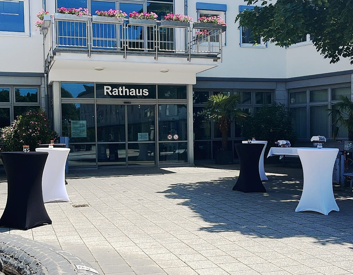 La-Rosa-Rathaus-Sinzheim-Restaurant-Event-draussen-feiern-Hochzeit